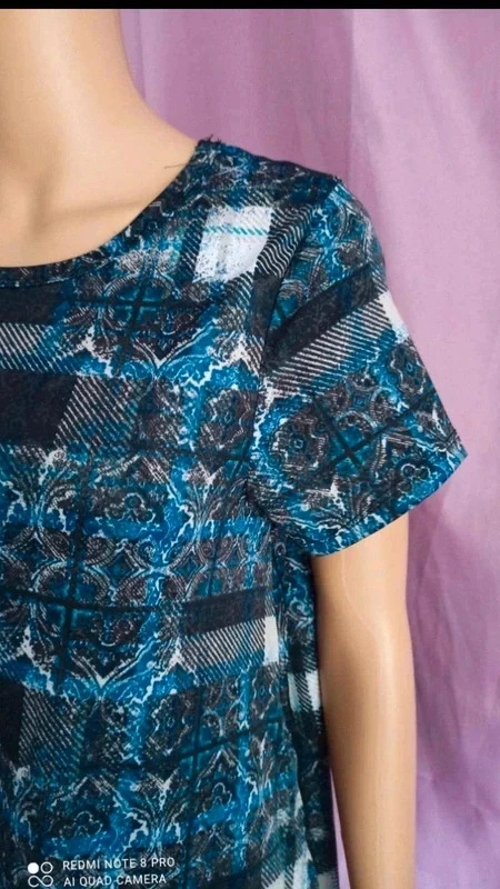 LuLaRoe women's dress Size S blue graphic print short sleeves flowy – photo 4